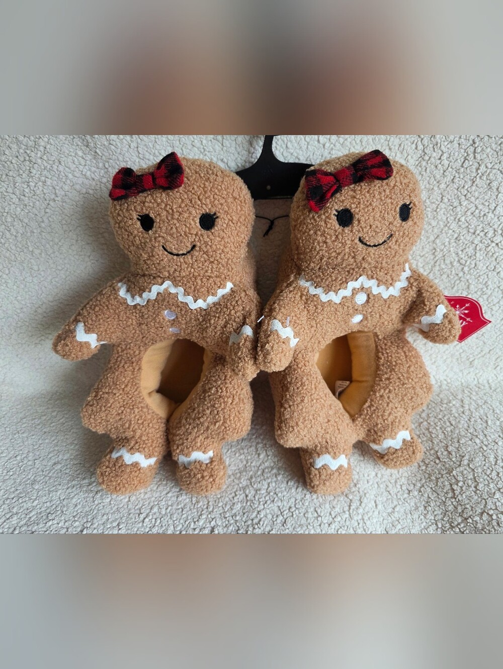 New Holiday Time tiddler Boys and Girls Plush Gingerbread Slippers